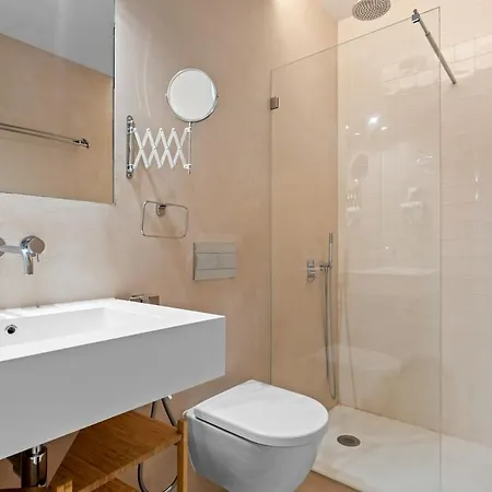 The Crucifixo Collection Serene 2d Appartement *